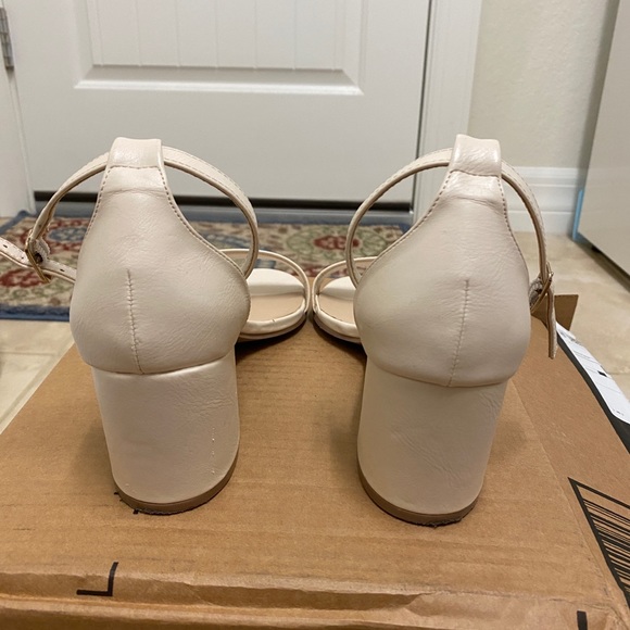 White Thick Low Heels - Picture 3 of 3